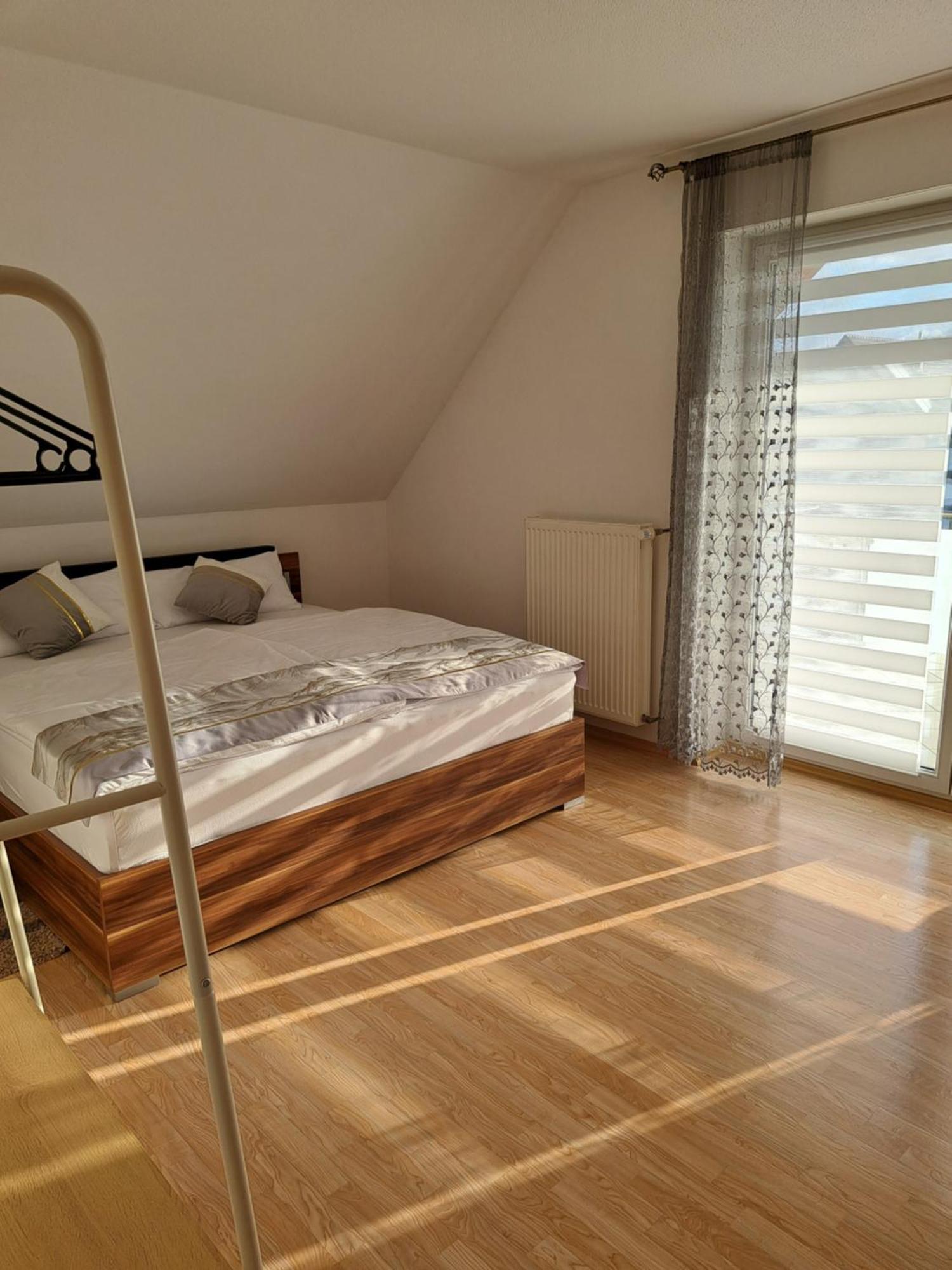 Lenavi'S Fewo Naehe Europa Park & Rulantica Kippenheim Room photo
